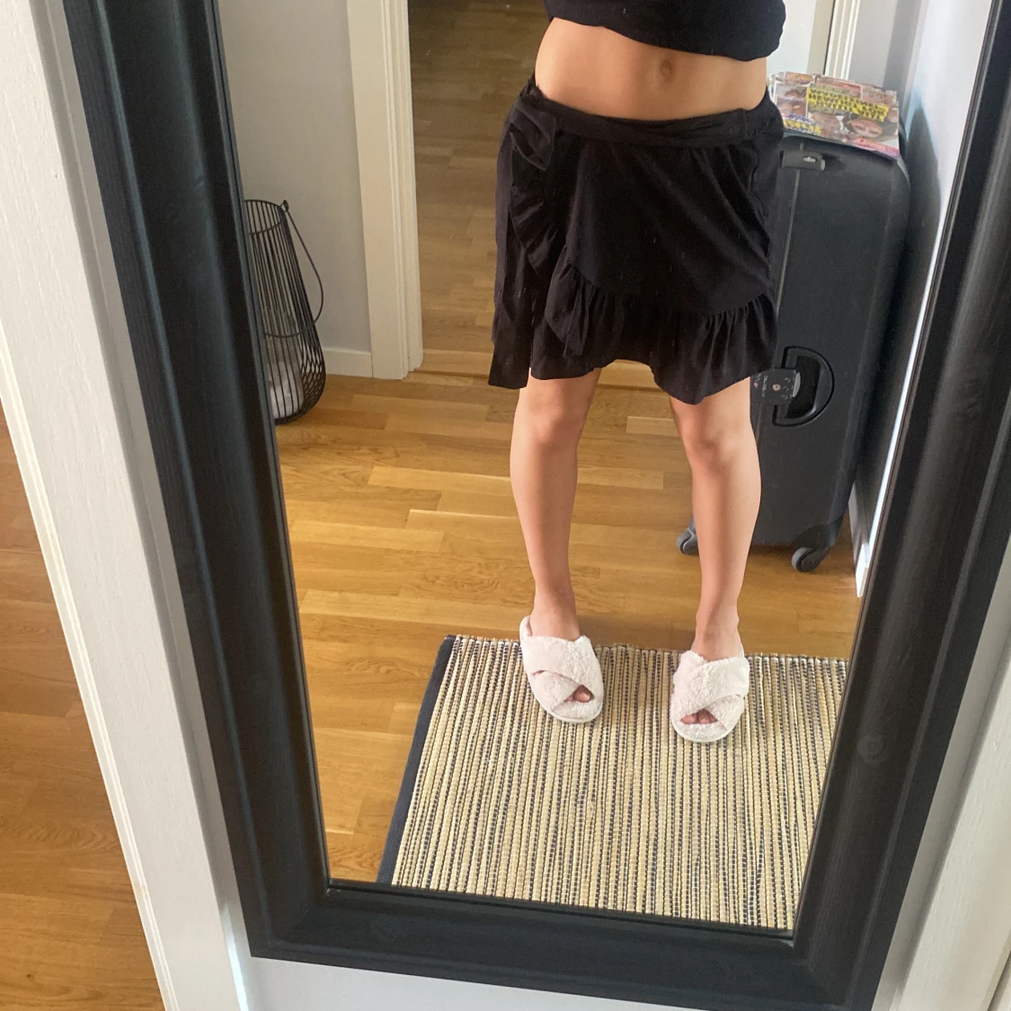 Svart omlottkjol från ONLY XS