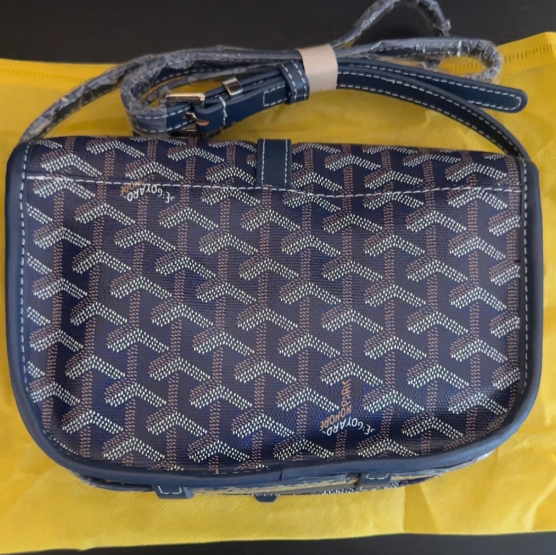 Axelväska med mönster - 1