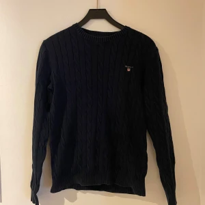 Gant tröja  - Gant tröja i storlek M som är i fint skick. Hör av er vid frågor!