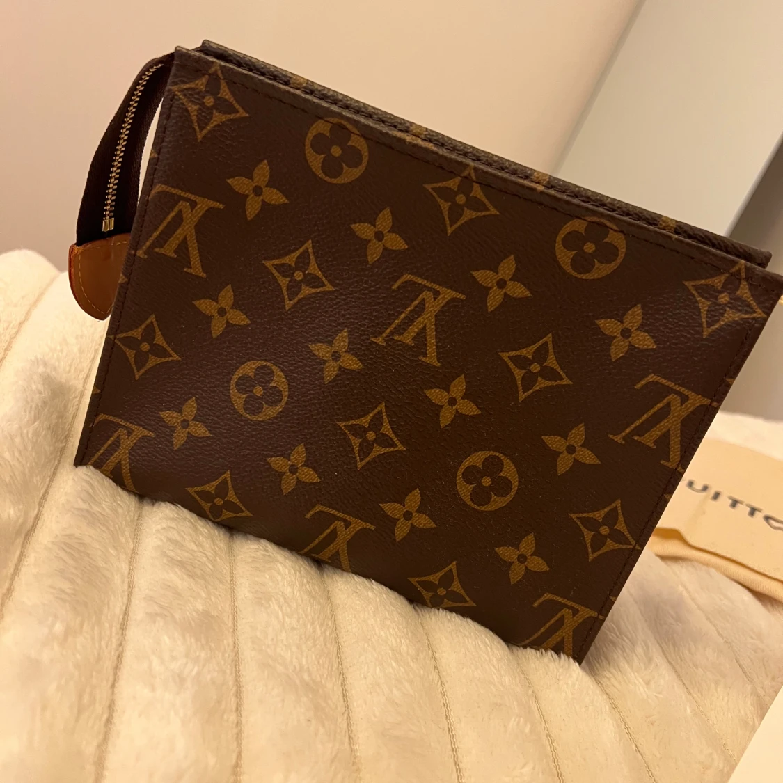 Louis Vuitton Toiletry pouch 19 - 1