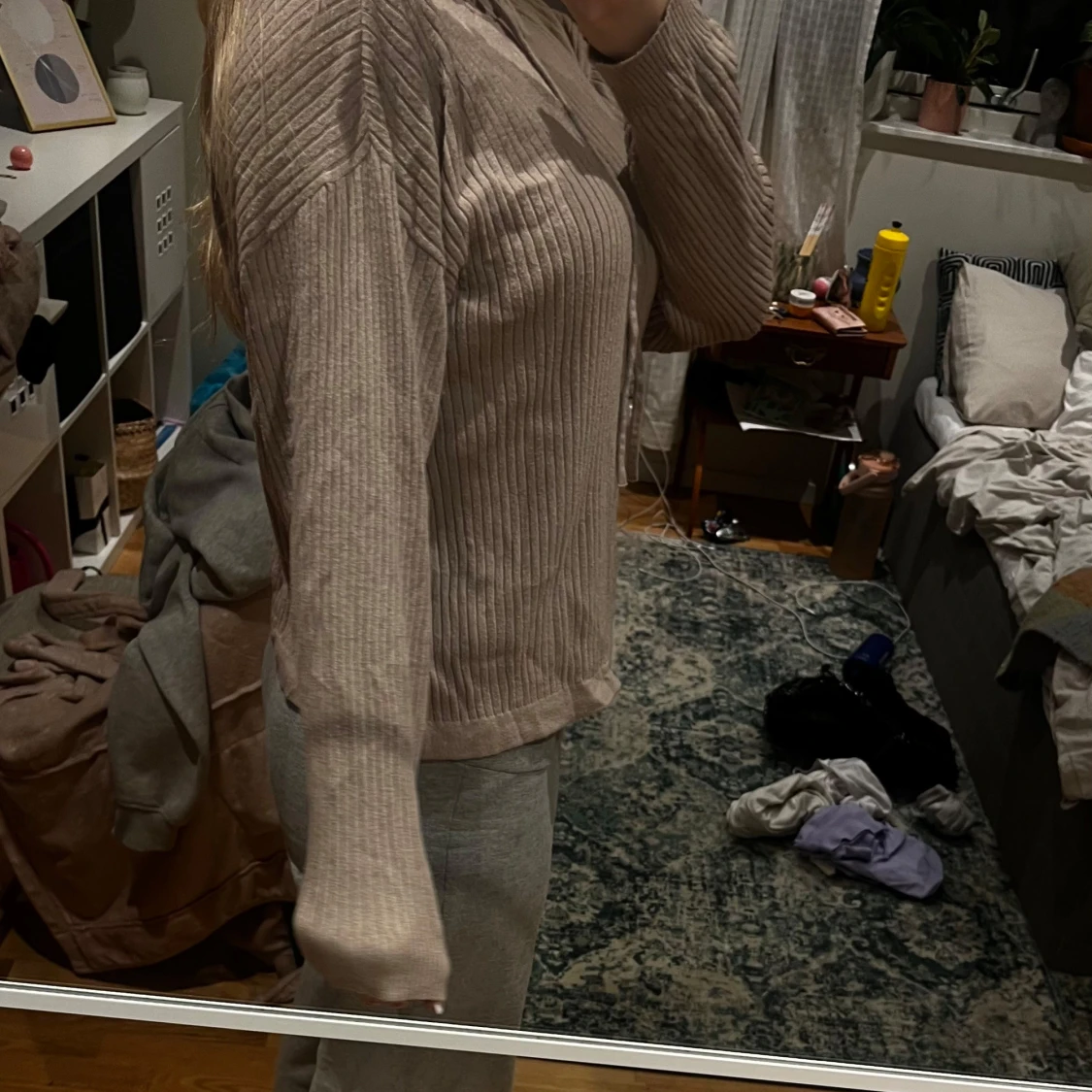 Beige ribbad hoodie från 157 - 1