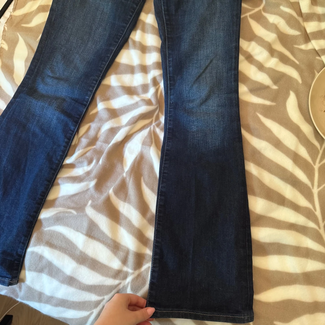 Mörkblå bootcut low waist  - 2