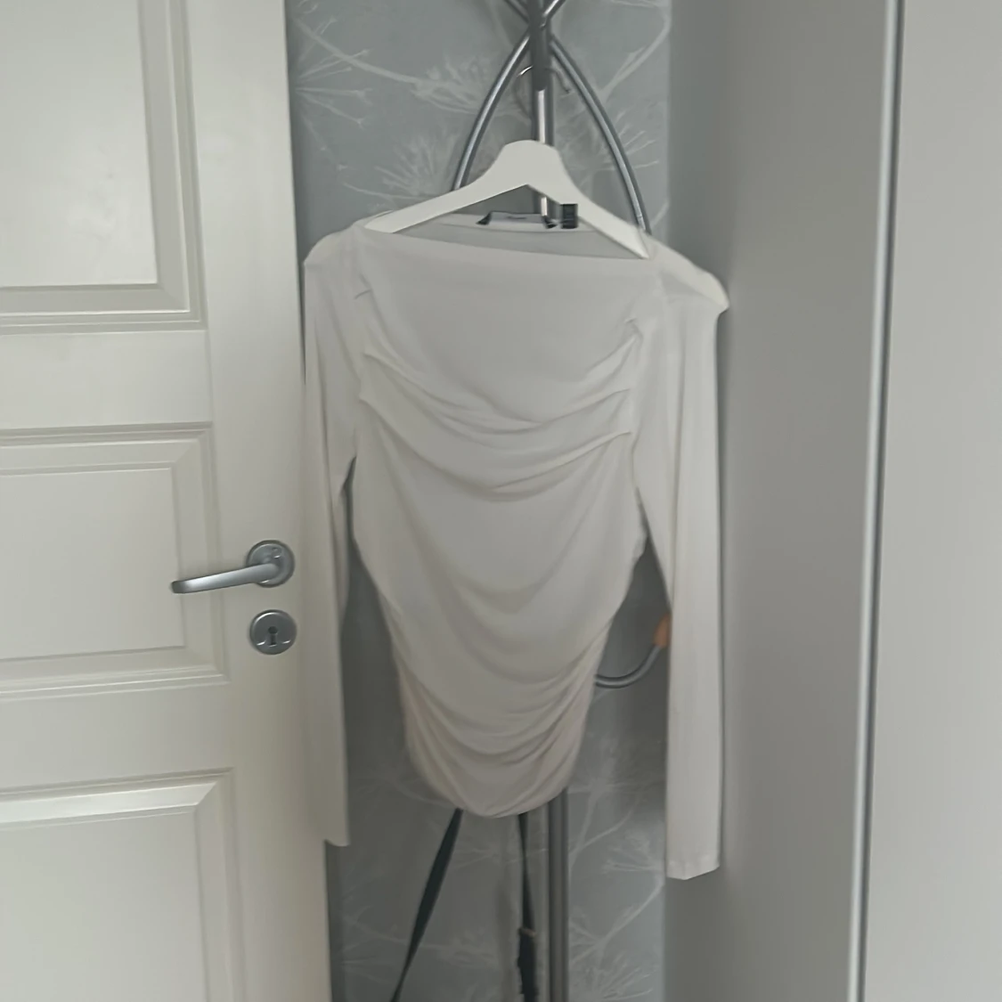 Vit långärmad topp från Vero Moda