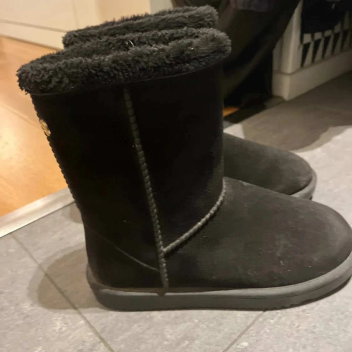 Svarta stall boots - 2