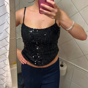 linne - linne ifrån nakd i storlek xs💞