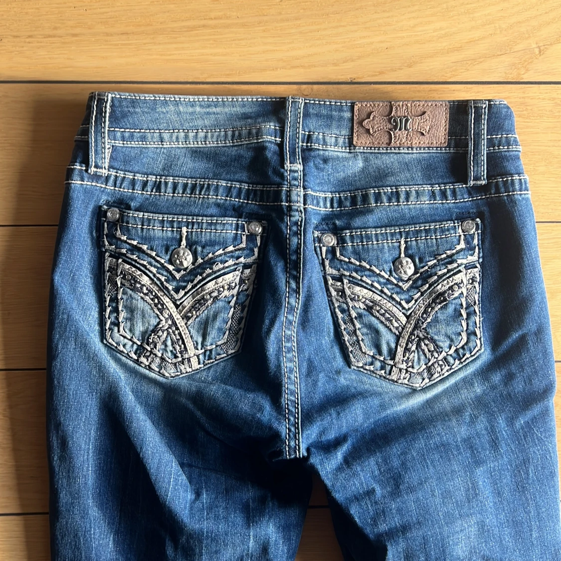 Blå bootcut jeans Miss Me, stl 27 - 4