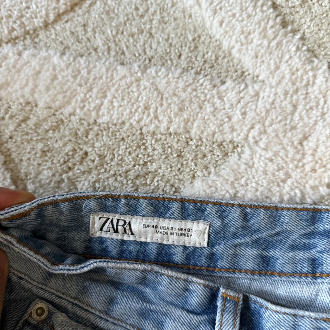 FLARED/BOOTCUT JEANS från Zara - 3