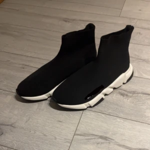 Balenciaga Speed runner - Strumpskor skick 8/10 använda 2-3 gånger