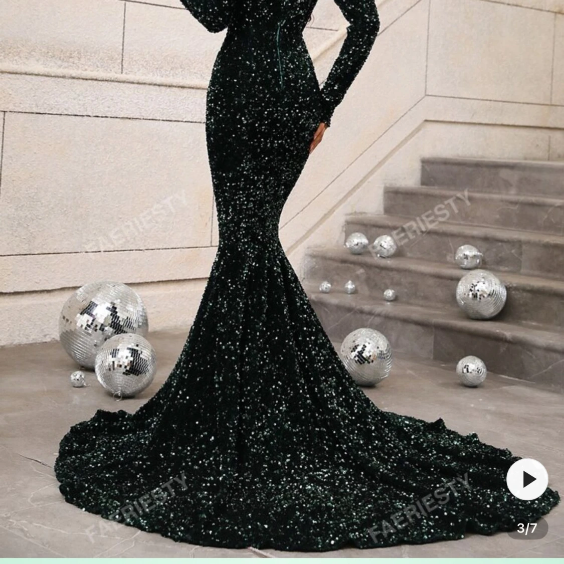 Mörkgrön glittrig långklänning - 1