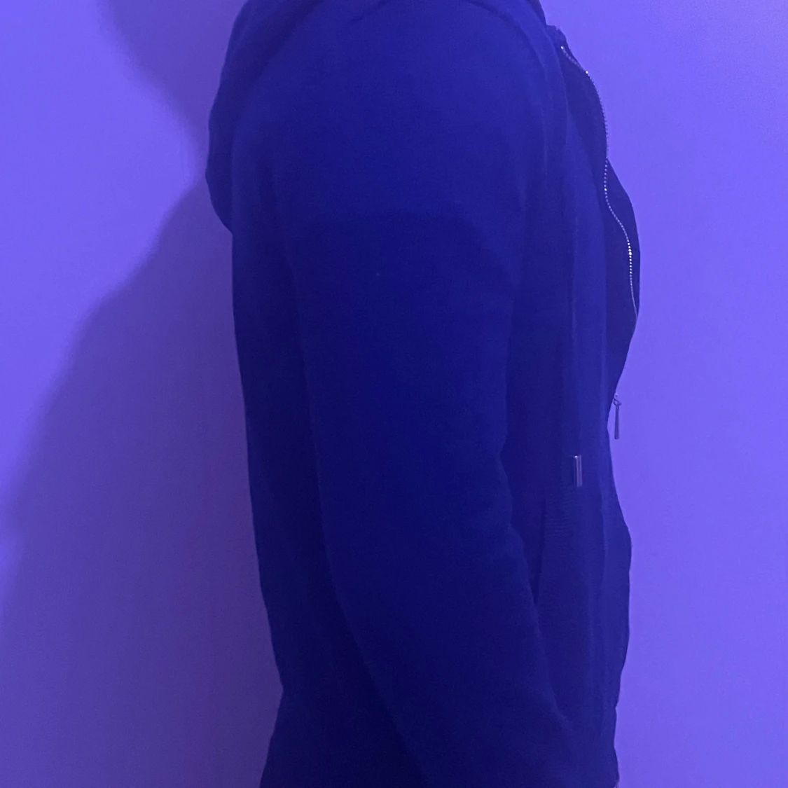 Blå hoodie med dragkedja - 1