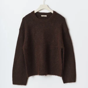 Stickad tröja från Gina🤎🌟 - Stickad tröja från Gina, aldrig använd, endast provad. Originalpris:400kr