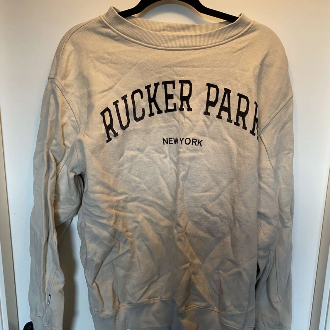 Beige sweatshirt Studio Total M