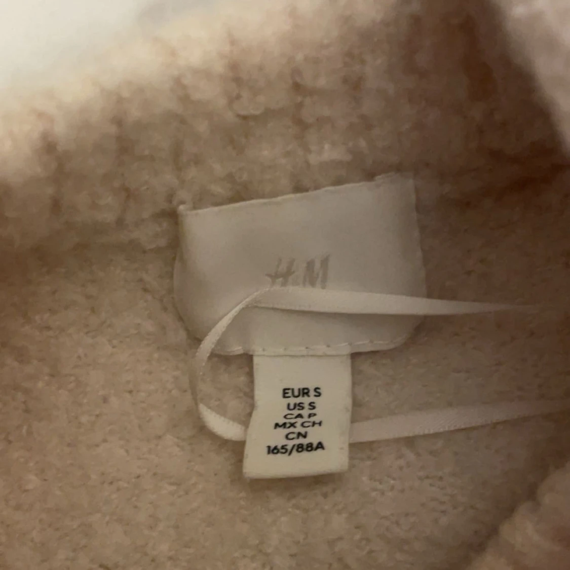 Beige stickad tröja från H&M - 1