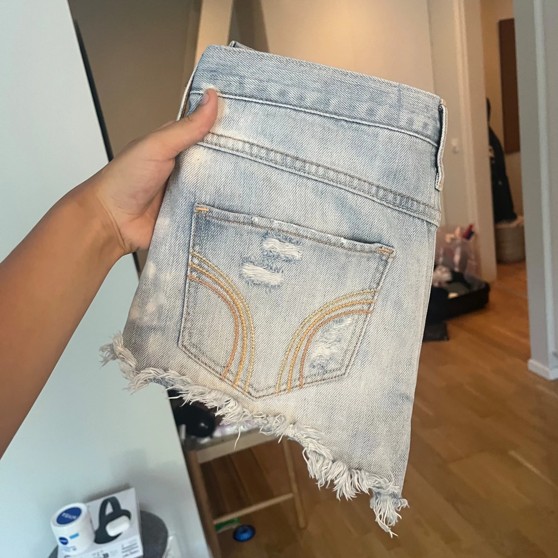 Ljusblå slitna jeansshorts Hollister - 3