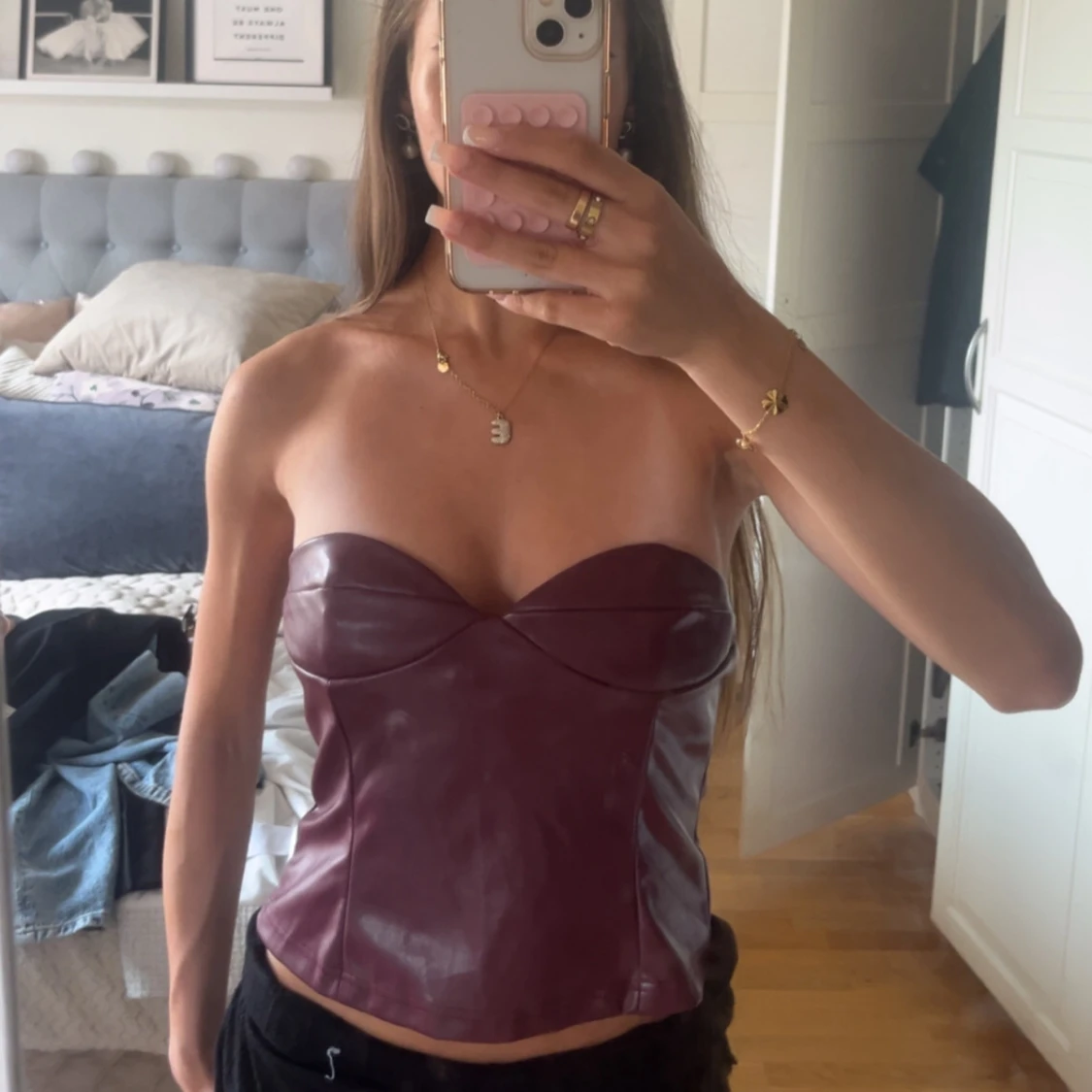 Vinröd skinnkorsett  - 1