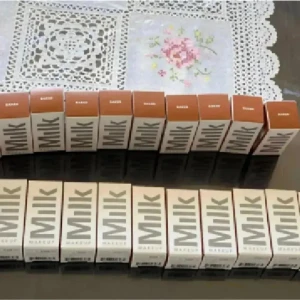 Ljusrosa volangkjol i bomull - Superfin ljusrosa långkjol med flera volanger och flowig känsla. Storlek S, oanvänd. Priset går att diskuteras