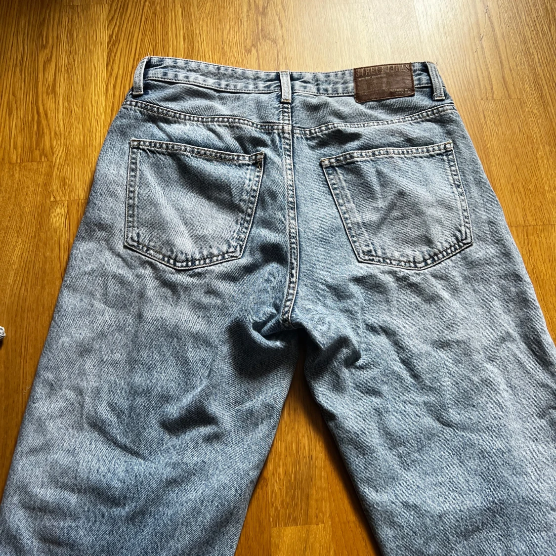 Ljusblå jeans från Bershka - 1