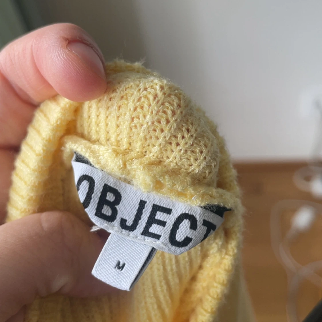 Gul kofta med knyt fram - 4