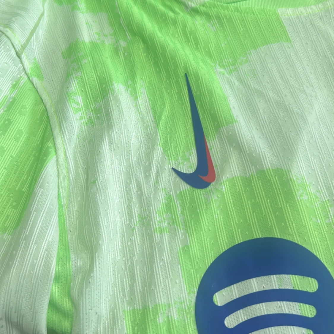 Barcelona Nike fotbollströja neon - 2