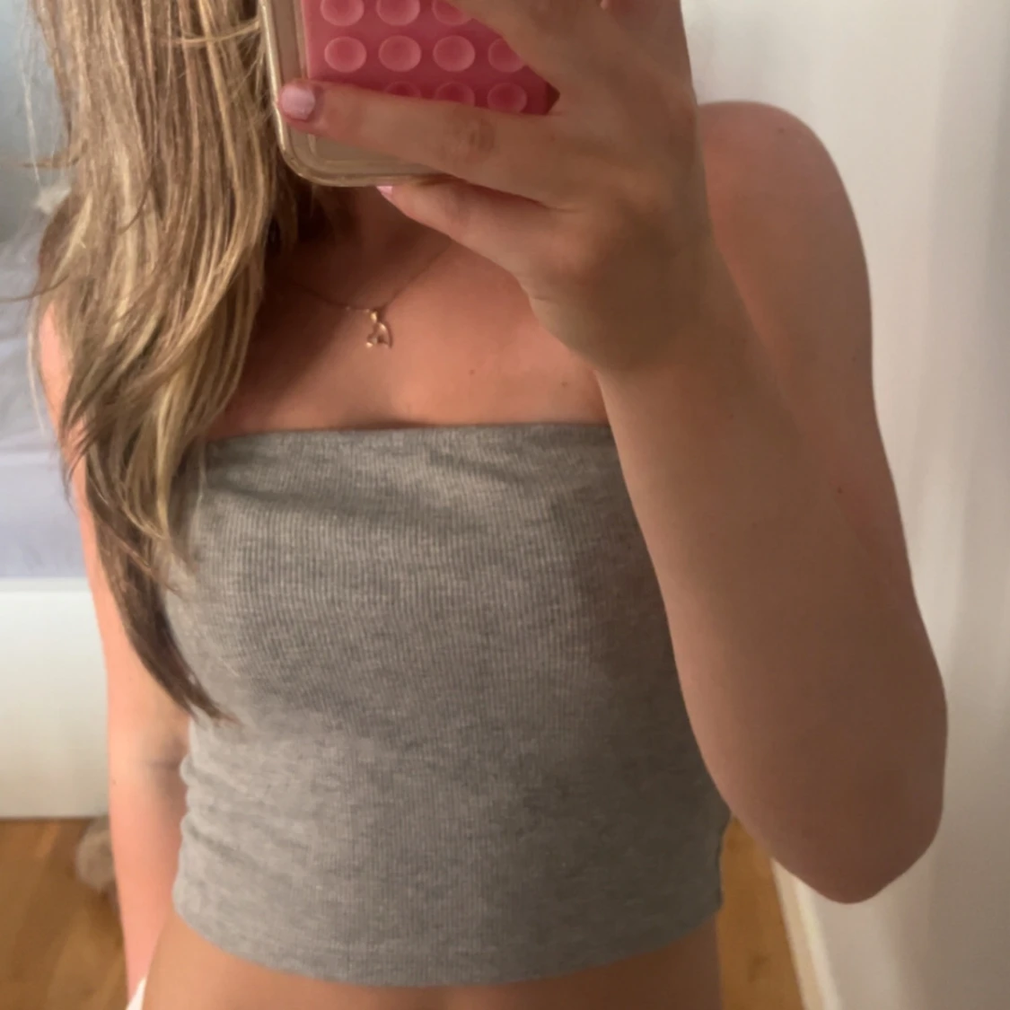 Grå ribbad bandeau tubtopp