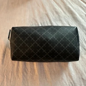 By malene Birger necessär  - Super fin necessär från by malene Birger aldrig använd 