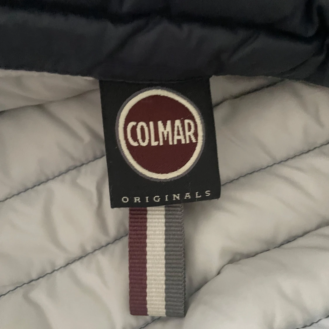 Mörkblå dunväst från Colmar - 3