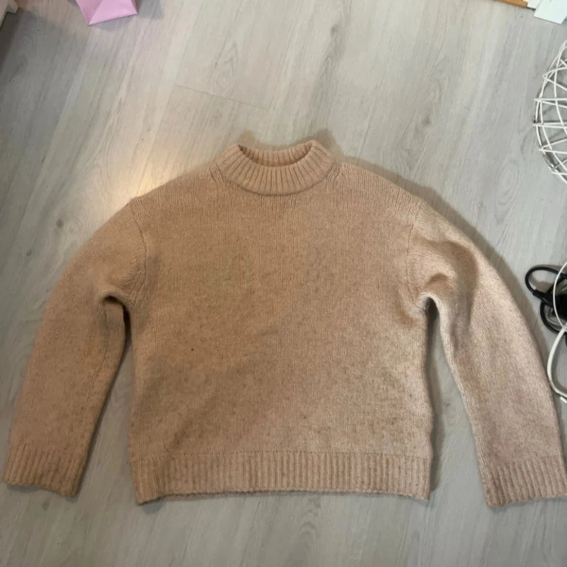 Ljusrosa stickad tröja från H&M - 1