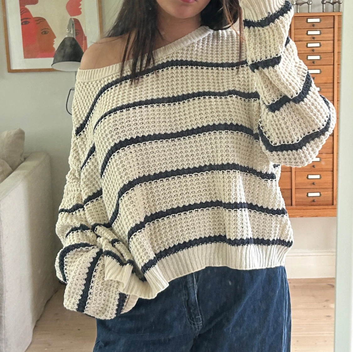 Randig stickad tröja i offwhite och marinblå