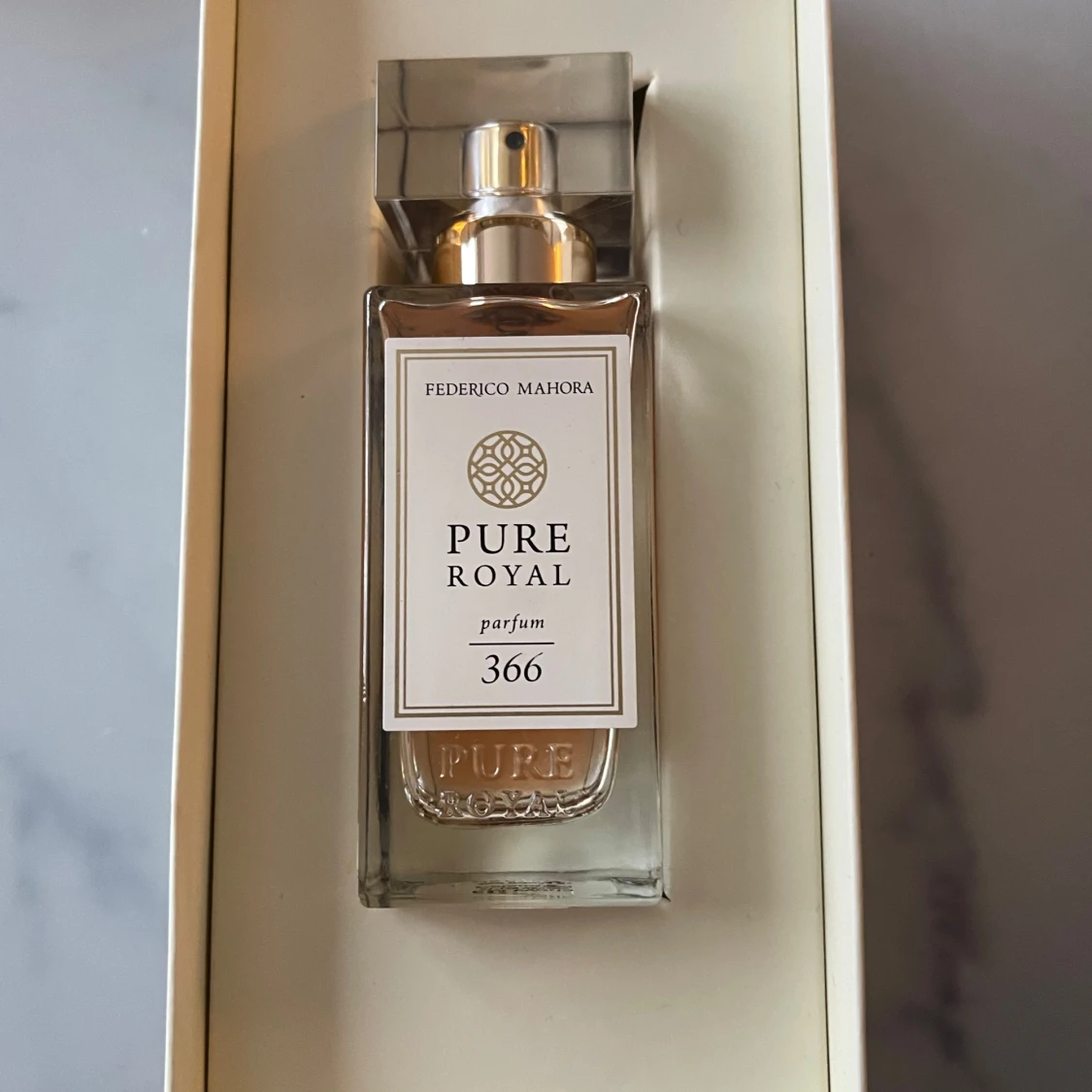 PURE ROYAL parfym 366 från Federico Mahora - 4