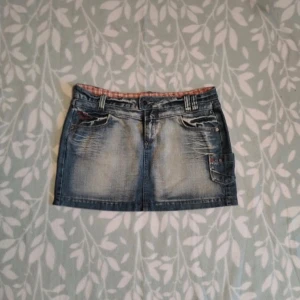 Jeanskjol🥰 - Supersnygg mini skirt från Urban surface i storlek M men passar S🥰