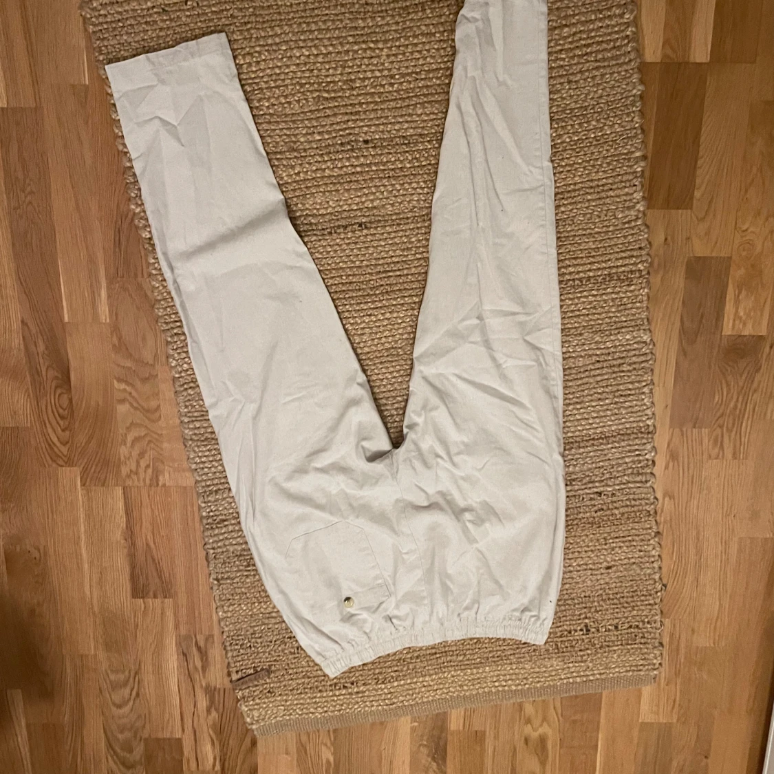 Vita linnebyxor från Ahlquist clothing - 1