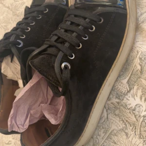 Lanvin - Feta skor lite defekter på tån uk 8 