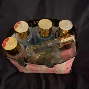 Alla för 400kr - Parfymer & body mist Victoria secret & zara allt för 400kr