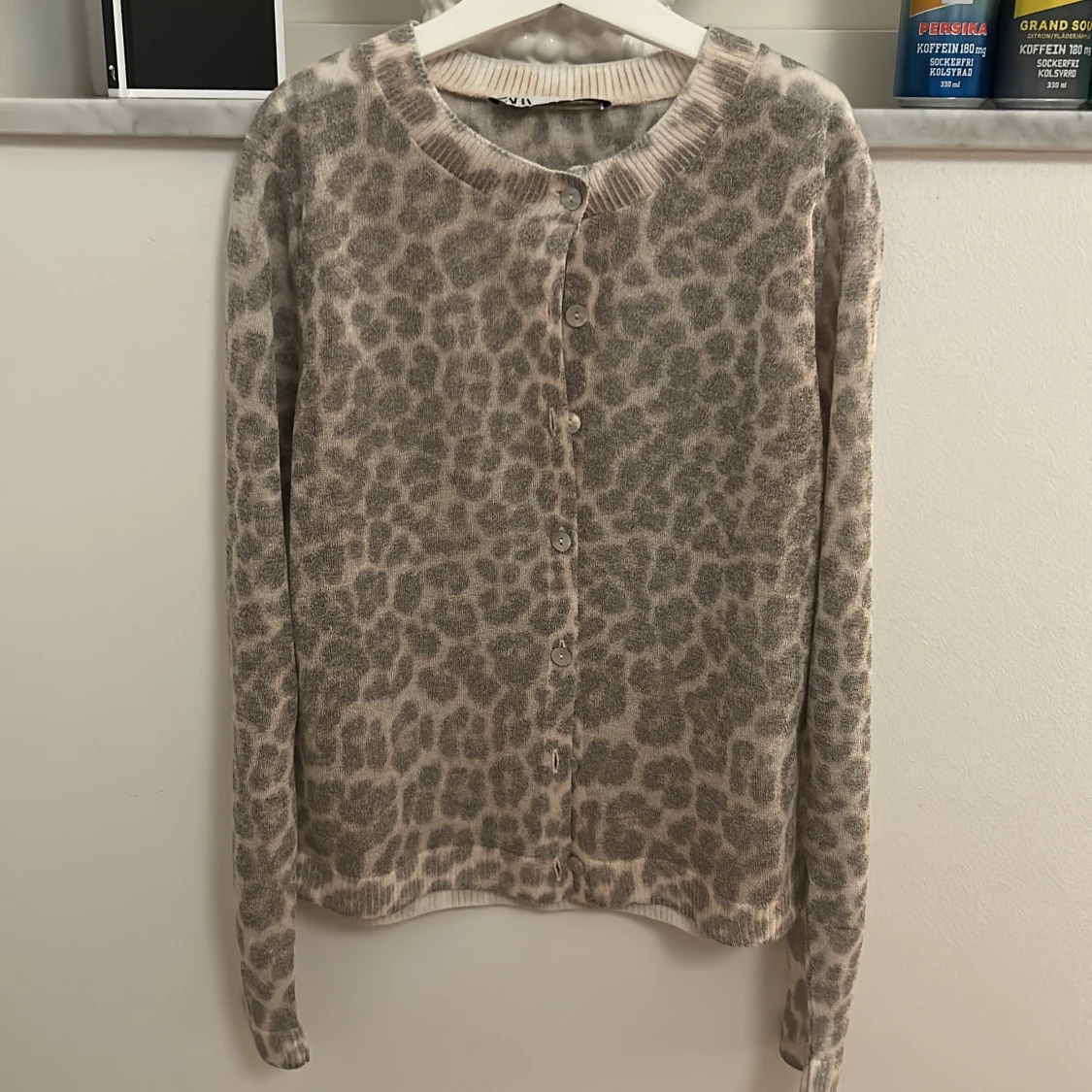 Beige leopardmönstrad kofta från Zara - 1