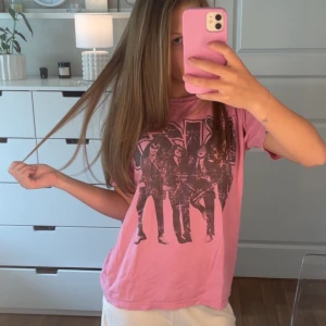 rosa KISS t-shirt💕🤘 - gammal tröja (mammas) 