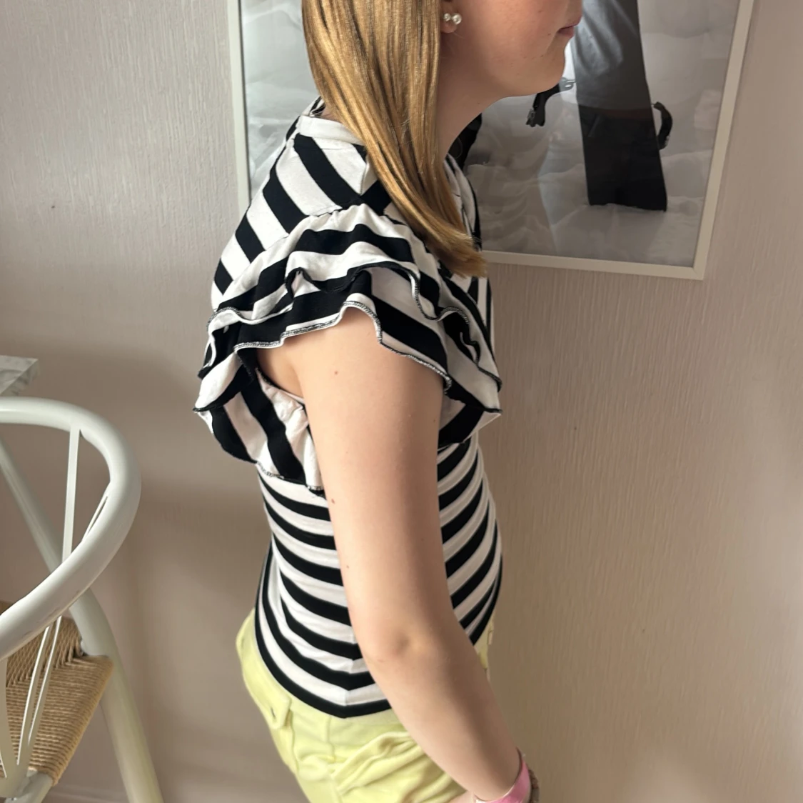 Randig topp med volangärmar - 2