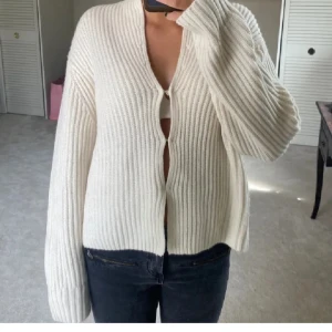 Kofta - Så fin kofta från Massimo Dutti💞 säljs inte längre