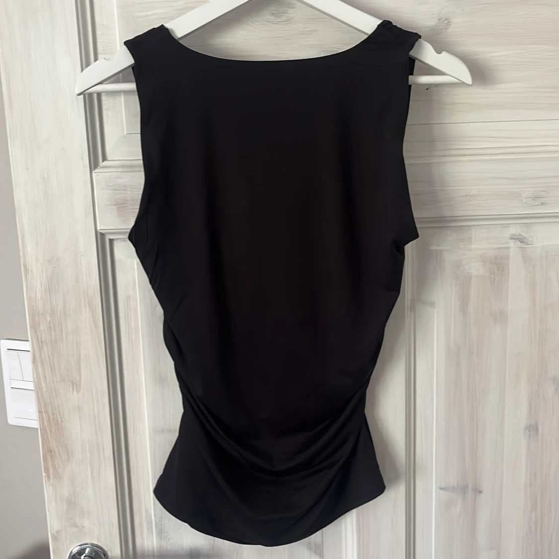 Svart draperad linnetopp från H&M - 1