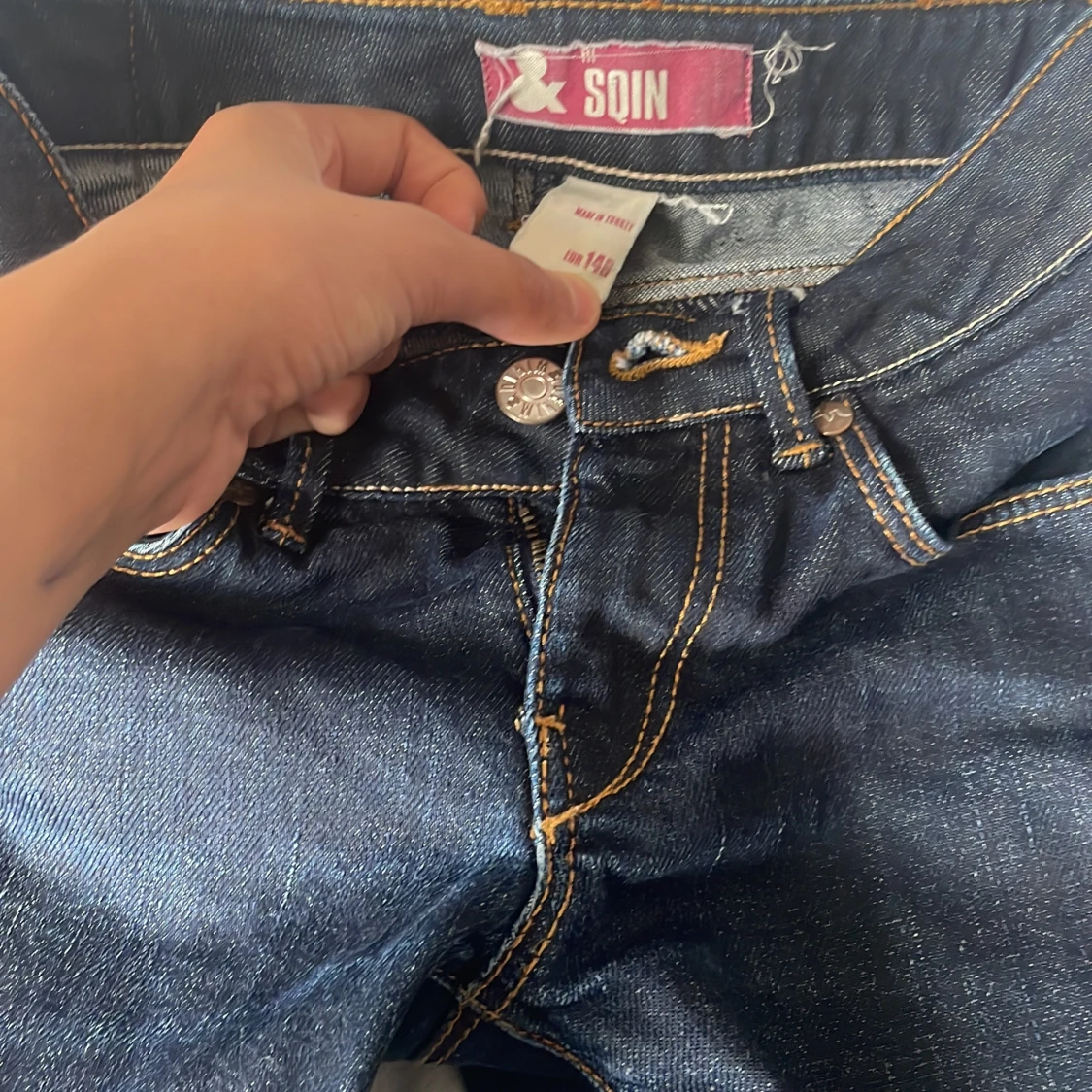 Mörkblå jeansbyxor med raka ben - 4