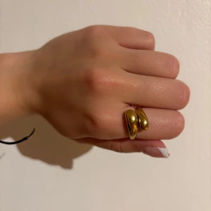 Ring - Säljer en ring från stainlessme💕 Ringen är av rostfritt stål!