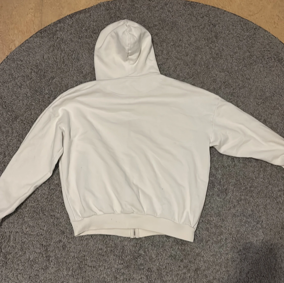 Vit hoodiejacka BoohooMAN M - 2