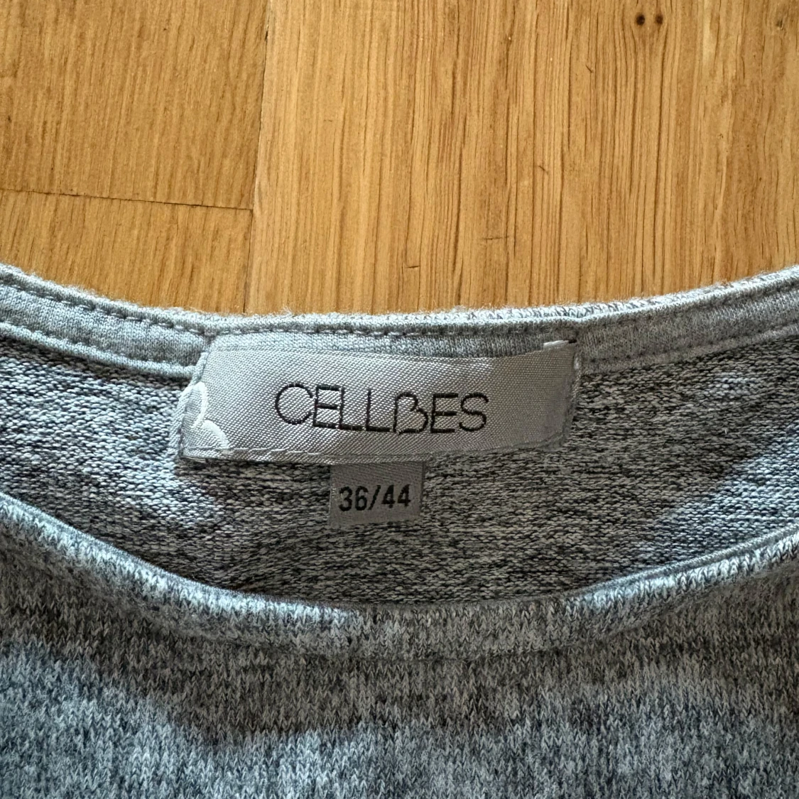 Grå poncho-tröja från Cellbes - 3