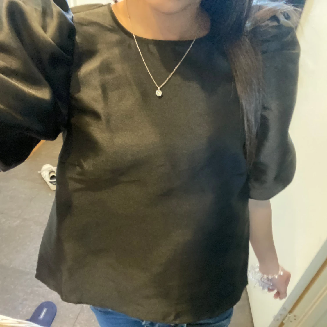 Svart puffärmar topp - 92