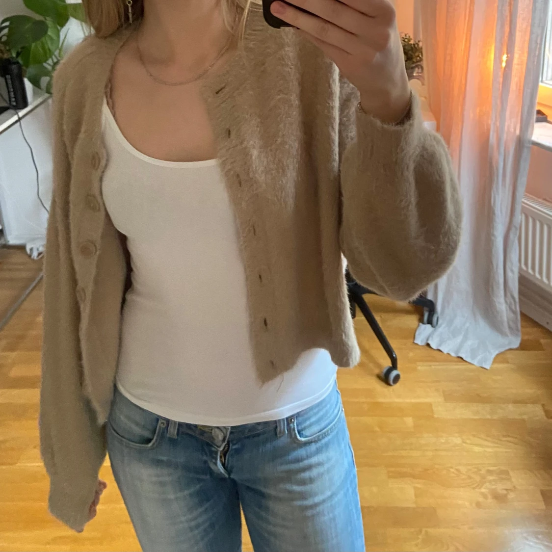 Beige kofta från Stradivarius