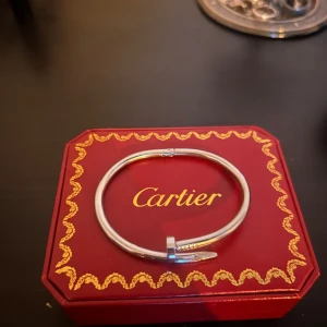 Spike Armband C@rtier - Mycket fint Spike armband! Priset går att diskutera:))