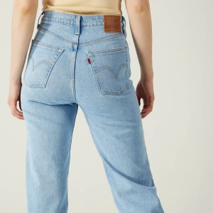 Levis jeans - Helt oanvöna jeans från levis, men prislappen finns inte kvar. Köpta från Carlings, nypris 1 349 kr. 