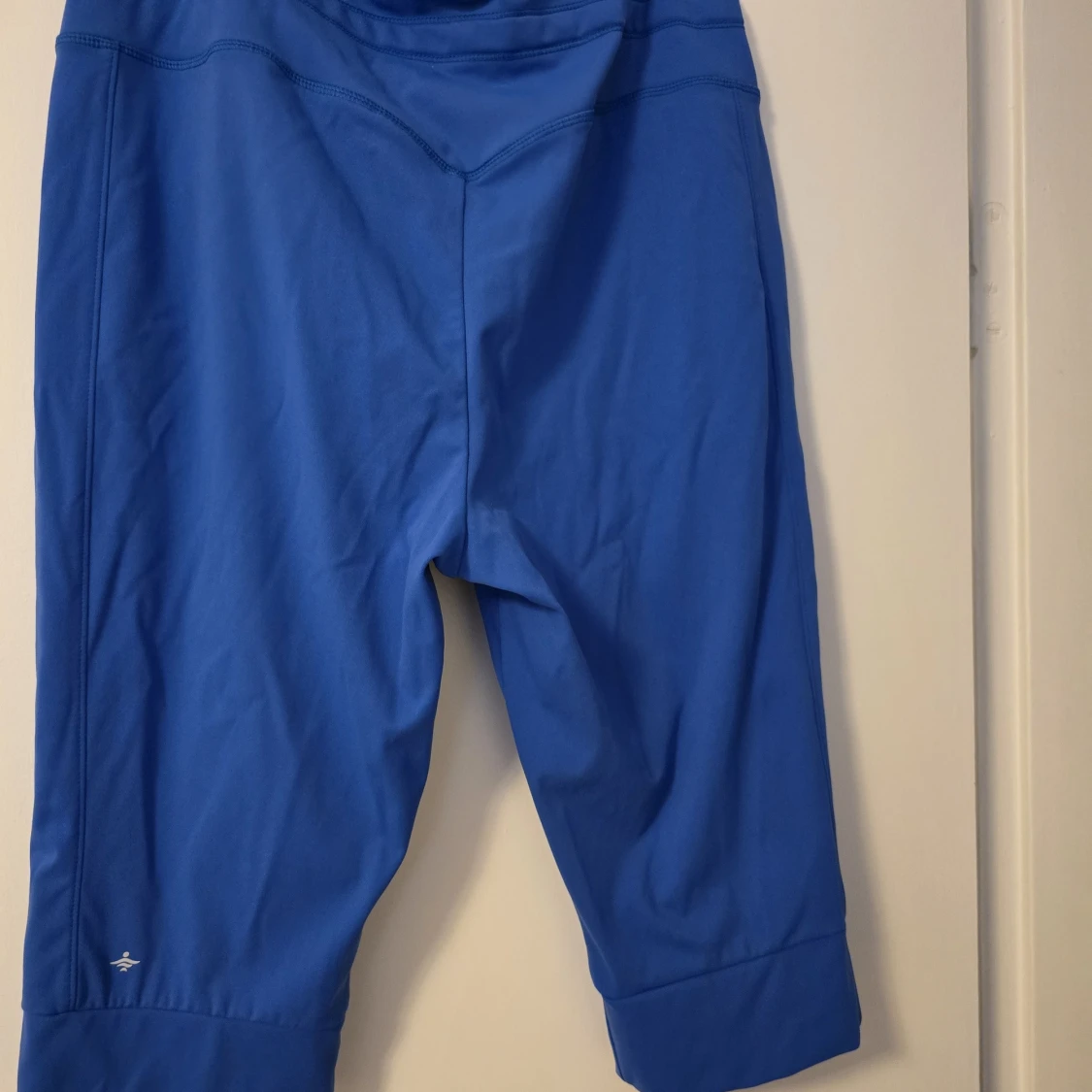 Blå träningsbyxor med snörning - 1