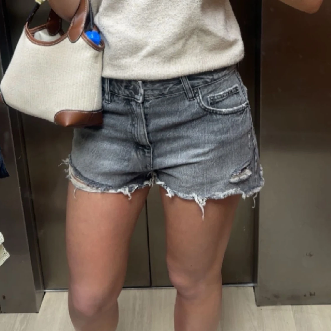 Low waist jeans shorts 