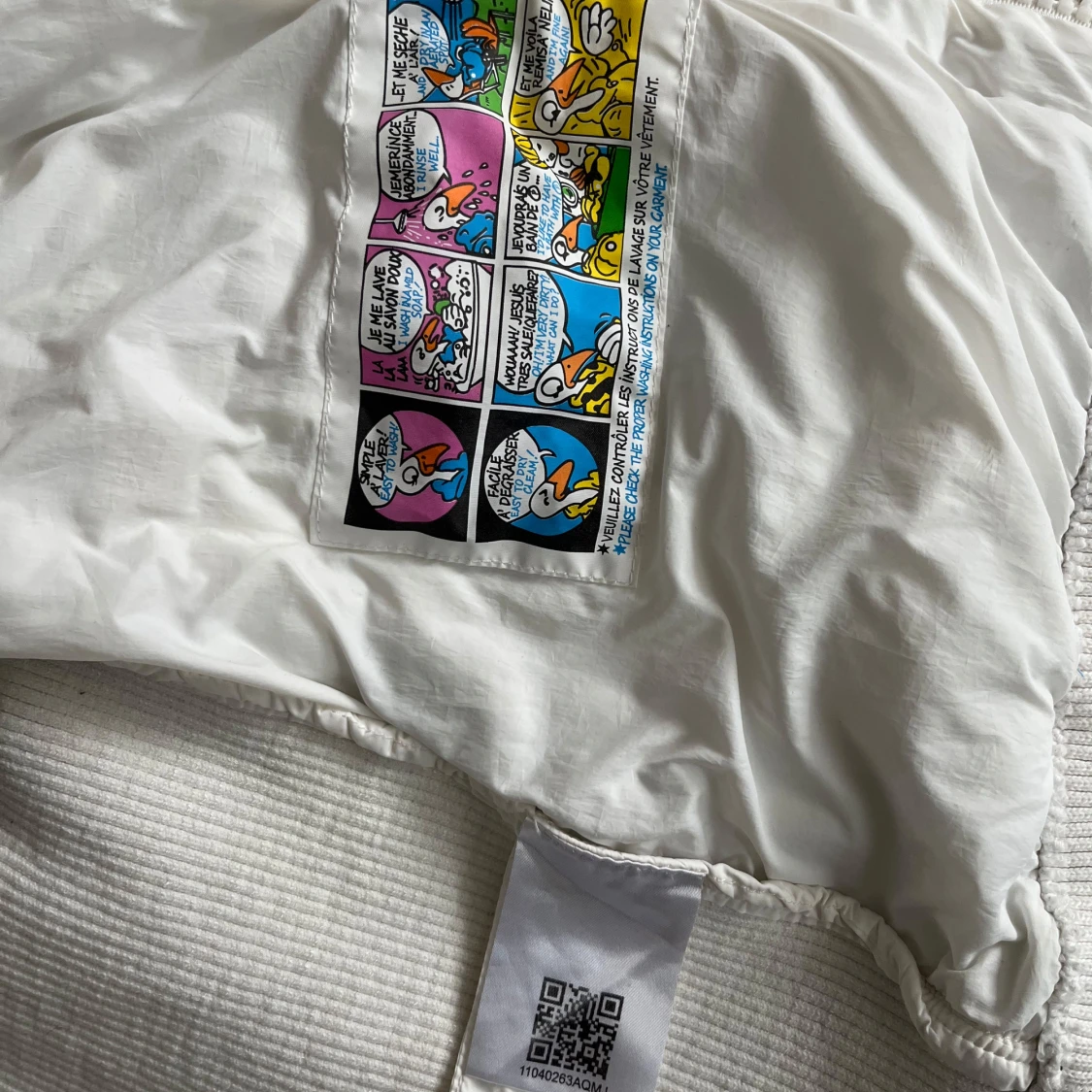 Vit Moncler pufferjacka med huva - 2