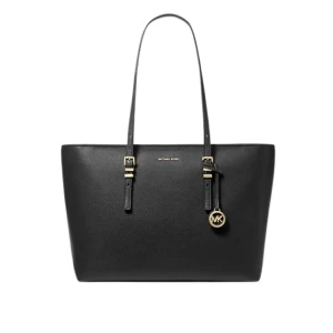 Michael Kors väska - Säljer denna Michael Kors väska, sparsamt använd. Nypris är runt 2500 kronor. 🌸